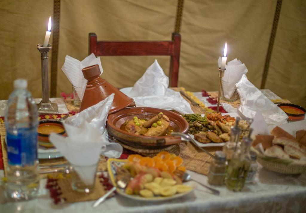 Luxury Desert Camp Мерзуга Екстер'єр фото